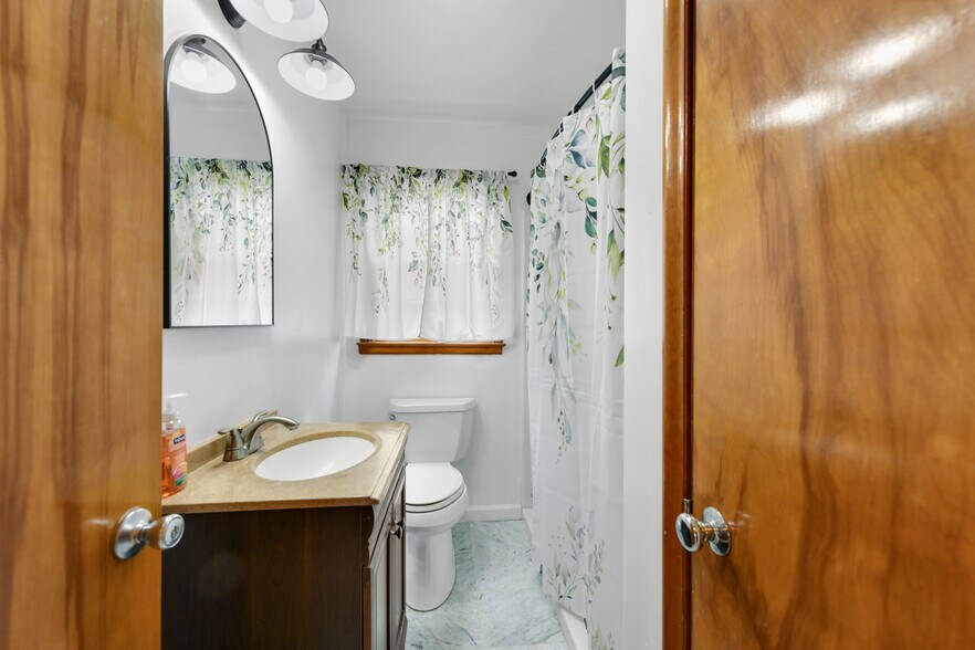 More Photos Of 140 Shartlesville Rd, Bernville Warehouse For Sale