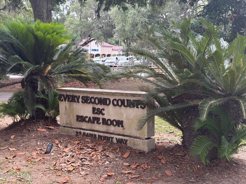 More Photos Of 10-14 Robin Dr, Ladys Island Office For Lease