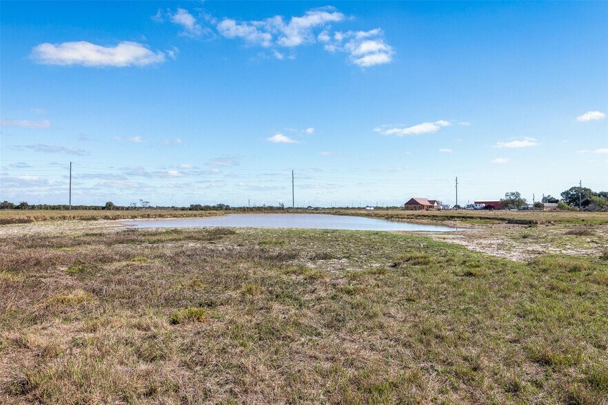 More Photos Of 4231 Johnston Rd, Wallis Land For Sale