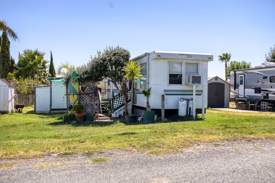 More Photos Of 4222 Lelia Dr, Rio Vista Manufactured Housing Mobile Home Park For Sale