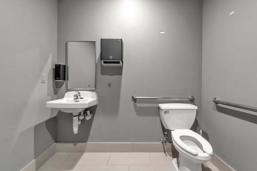 More Photos Of 6031-6045 Transit Rd, East Amherst Unknown For Lease