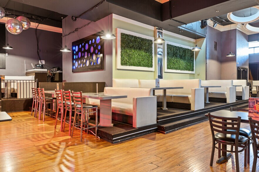 More Photos Of 915-917 J St, Modesto General Retail For Sale