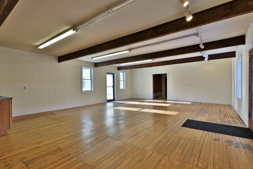 More Photos Of 55 N Main St, Rochester Restaurant For Sale