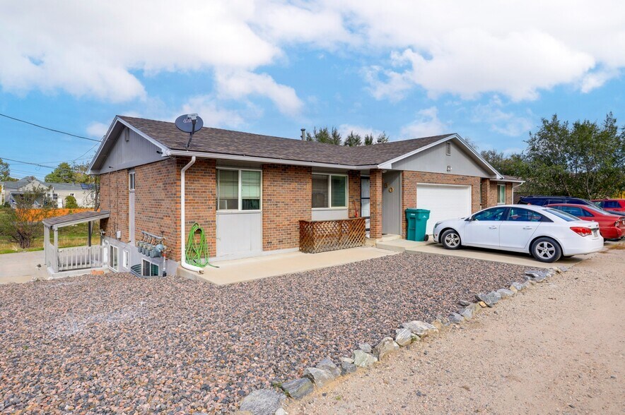 Primary Photo Of 446-452 S Depew St, Lakewood Apartments For Sale