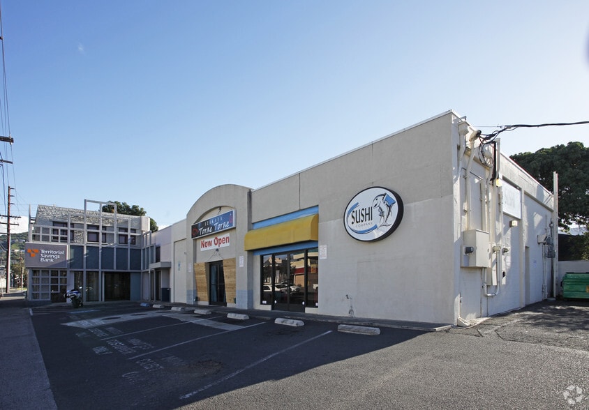 Primary Photo Of 1111 Mccully St, Honolulu Freestanding For Lease