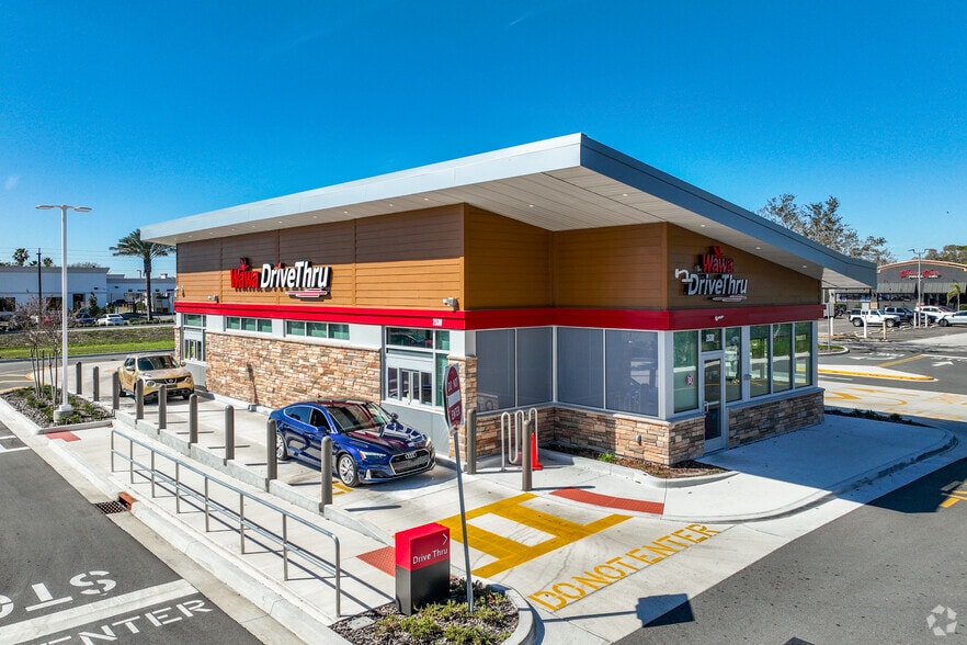 More Photos Of 2530 E Bay Dr, Largo Fast Food For Lease