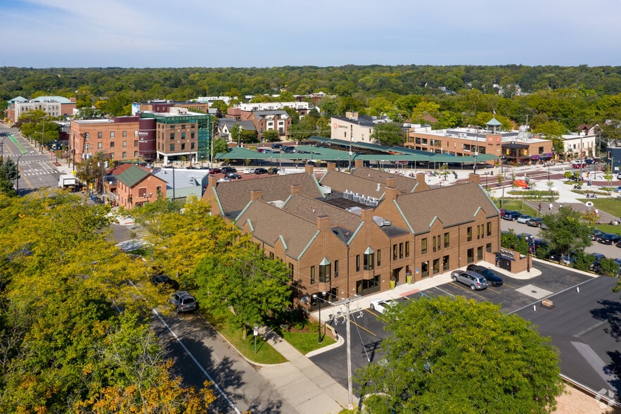 More Photos Of 300 N 5th Ave, Ann Arbor Office For Lease