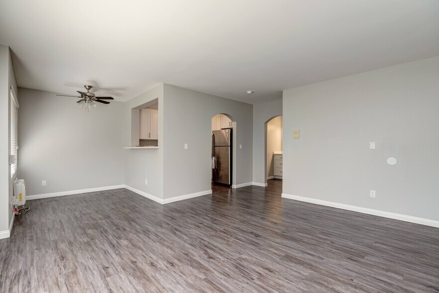 More Photos Of 1318 N Mansfield Ave, Los Angeles Apartments For Sale