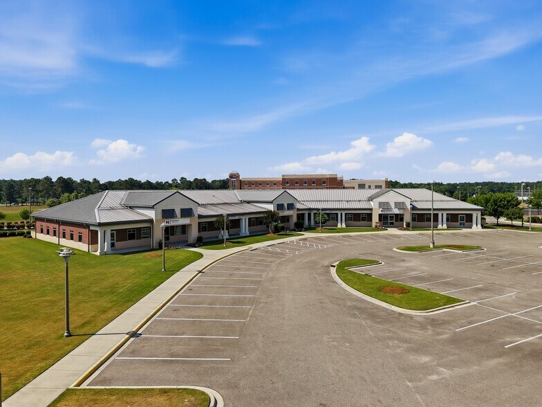 More Photos Of 584 Hospital Dr NE, Bolivia Medical For Lease