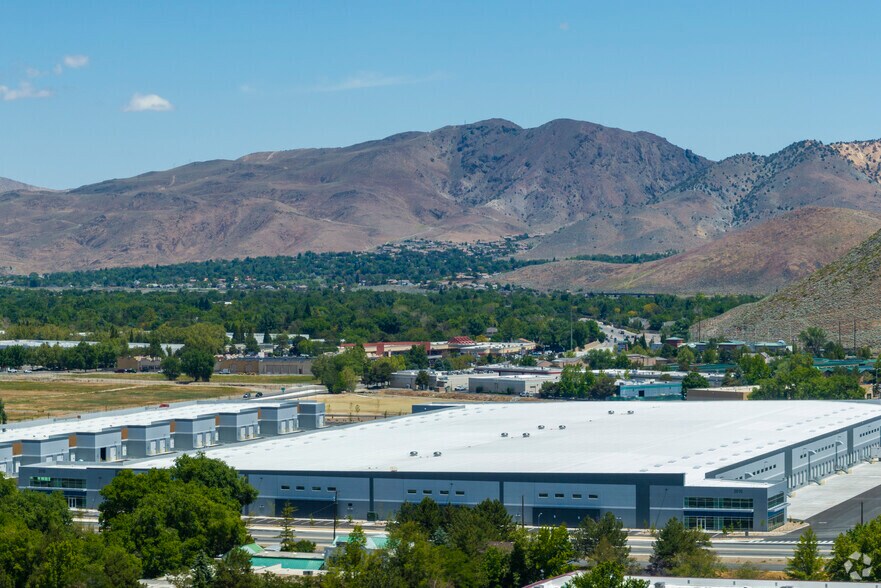 More Photos Of 3010 Airway Dr, Reno Unknown For Lease