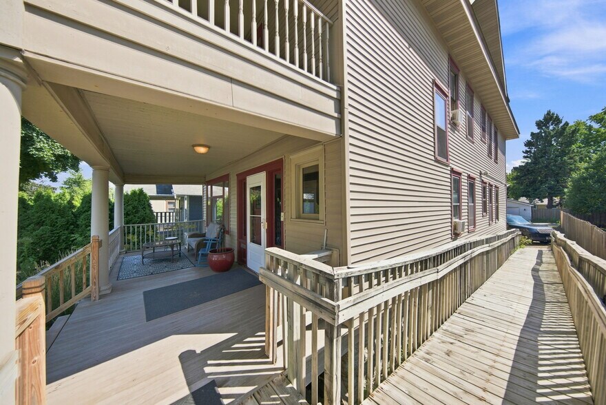 More Photos Of 1208 Grand Ave, Saint Paul Storefront Retail Office For Sale