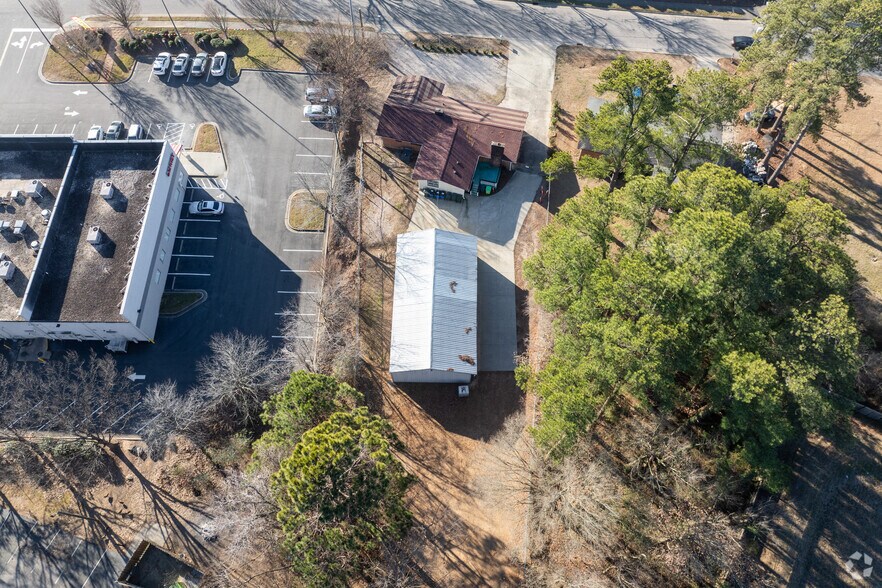 More Photos Of 1613 Ronald Dr, Raleigh Auto Dealership For Sale