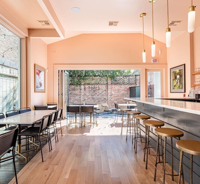 More Photos Of 1014 N Rampart St, New Orleans Restaurant For Sale