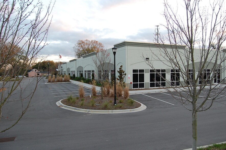 More Photos Of 5617 N Rhett Ave, North Charleston Research And Development For Lease