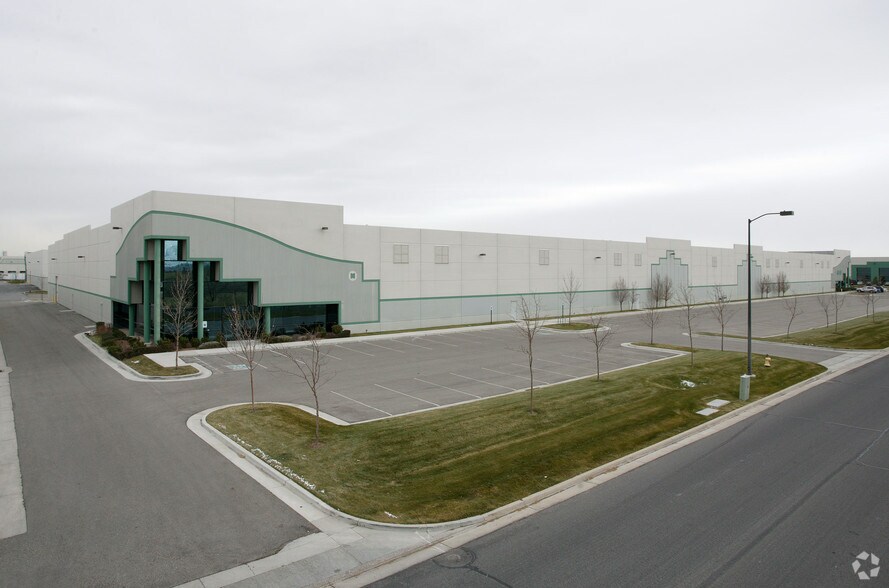 More Photos Of 1633-1717 S 4800 W, Salt Lake City Distribution For Lease