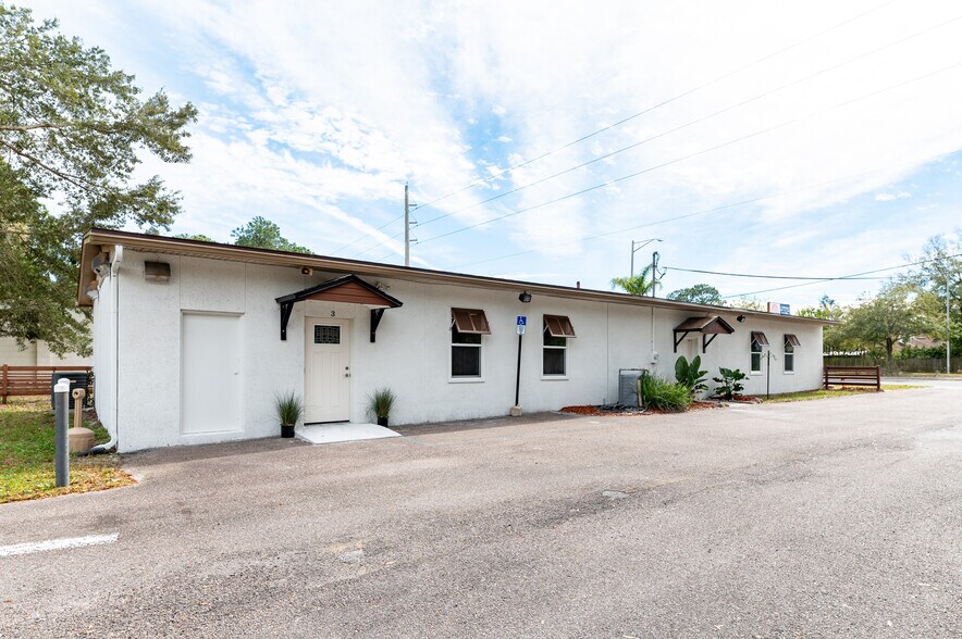 More Photos Of 13957 Mt Pleasant Rd, Jacksonville Office For Sale