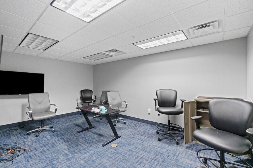 More Photos Of 2305 S Center Rd, Burton Office For Sale