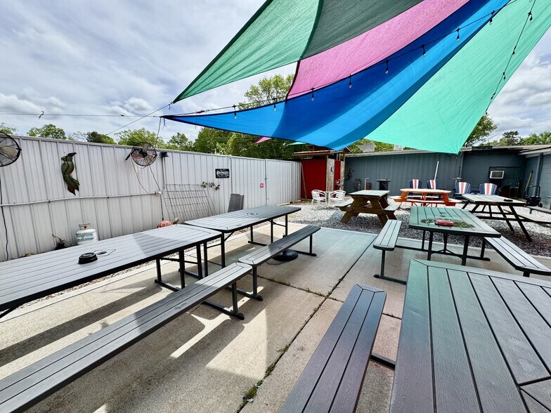 More Photos Of 125 Cypress Rd, Buchanan Restaurant For Sale