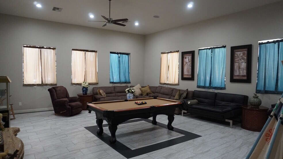 More Photos Of 920 W Tamarisk St, Phoenix Assisted Living For Sale