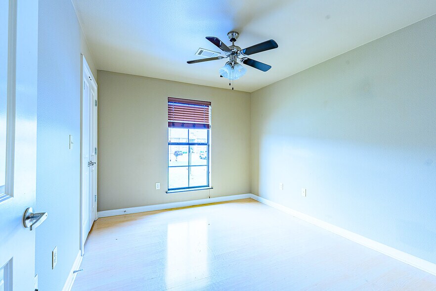 More Photos Of 2400 Market Plaza Dr, Conway Apartments For Sale