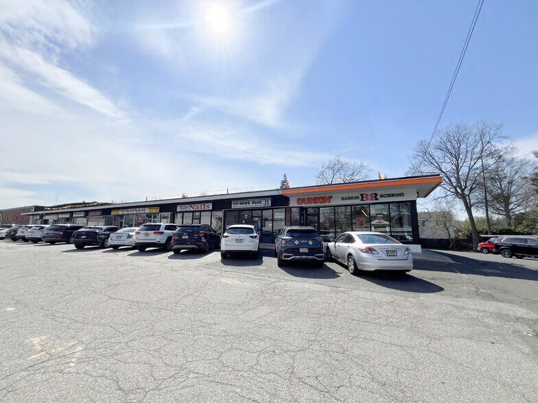 More Photos Of 886-926 Prospect St, Glen Rock Storefront For Lease