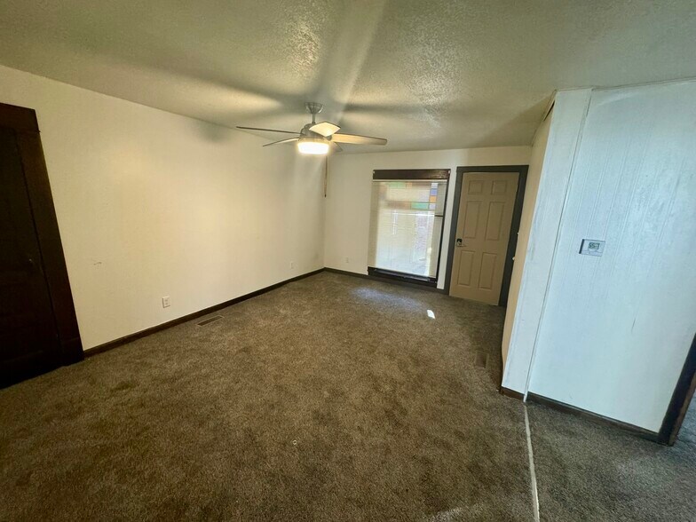 More Photos Of 115 E 9th, Concordia Multifamily For Sale