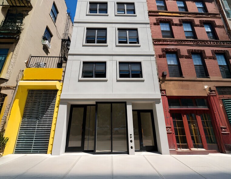 Primary Photo Of 407 Tompkins Ave, Brooklyn Storefront For Lease