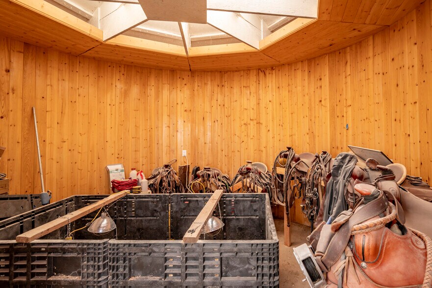 More Photos Of 700 N Center Street, Summit Land For Sale