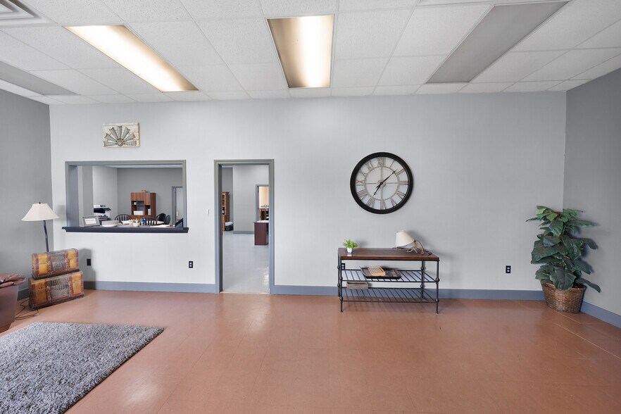 More Photos Of 14733 E State Hwy 11, Como Warehouse For Sale