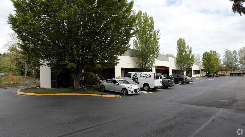 More Photos Of 14671-14691 NE 95th St, Redmond Light Manufacturing For Lease