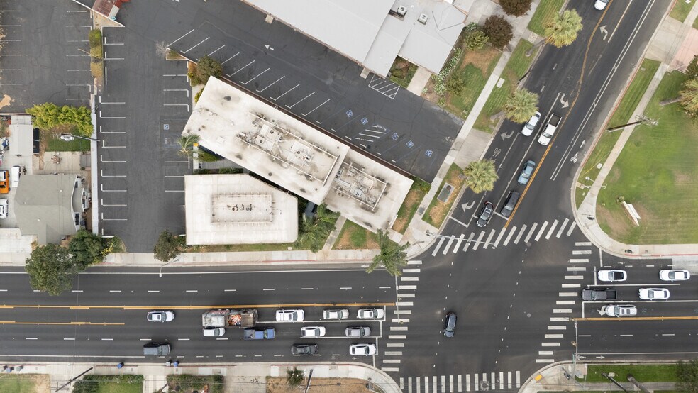 More Photos Of 5995-5997 Brockton Ave, Riverside Medical For Sale