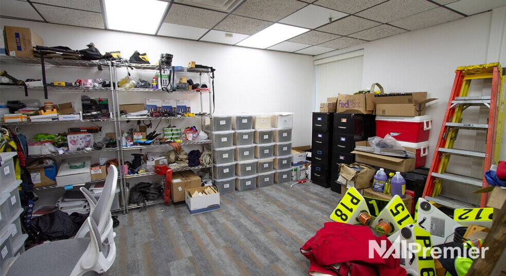 More Photos Of 1890 S 3850 W, Salt Lake City Light Manufacturing For Lease