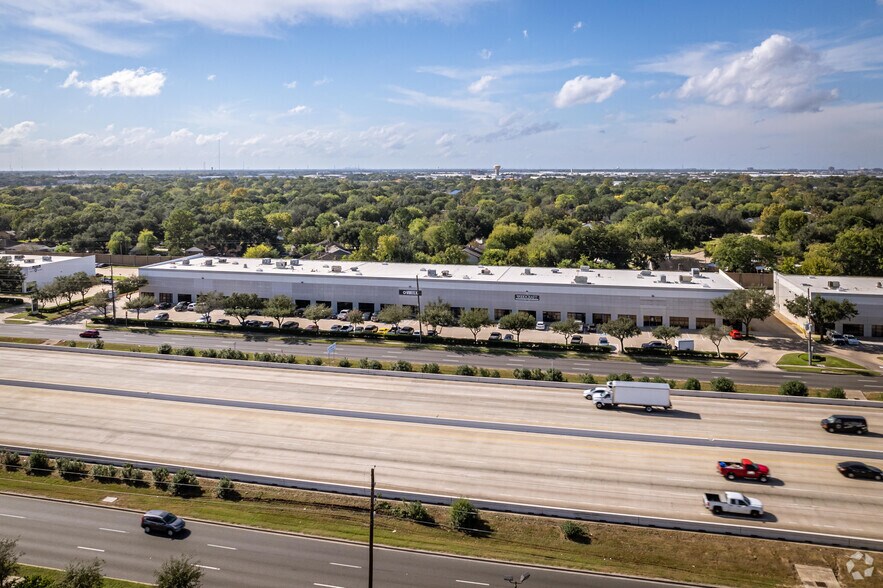 More Photos Of 11727 S Sam Houston Pky W, Houston Unknown For Lease
