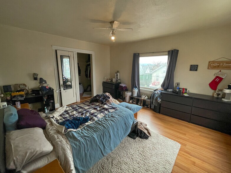 More Photos Of 139 Murray St, Binghamton Apartments For Sale