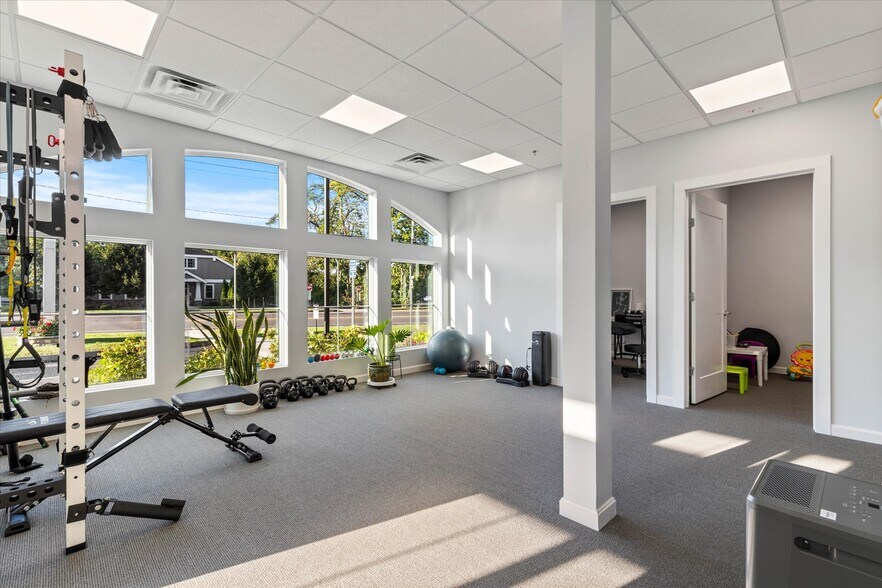 More Photos Of 159 Boston Post Rd, East Lyme Apartments For Sale