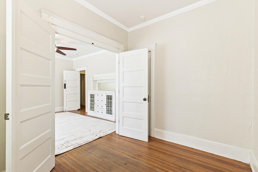 More Photos Of 1400 Detroit St, Denver Apartments For Sale