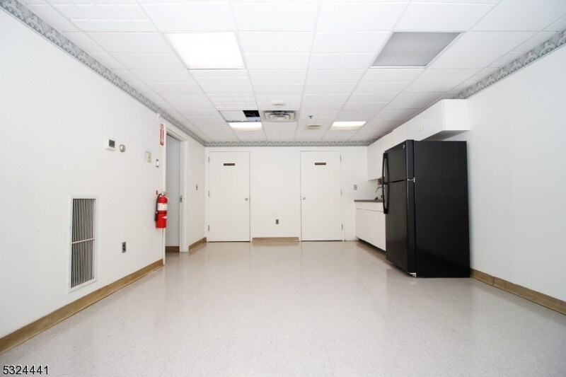 More Photos Of 426 Ridgedale Ave, East Hanover Bank For Lease