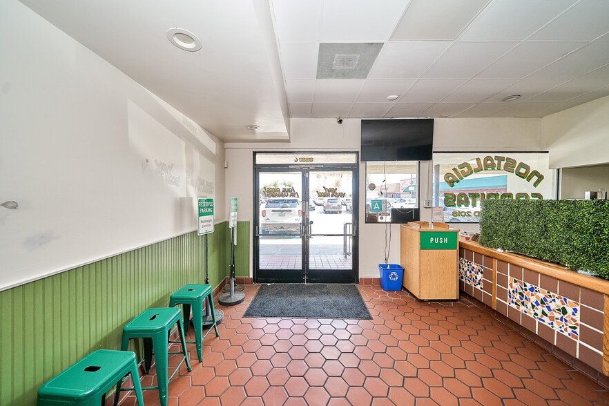 More Photos Of 5835 Bellflower Blvd Unit C, Lakewood Storefront For Lease
