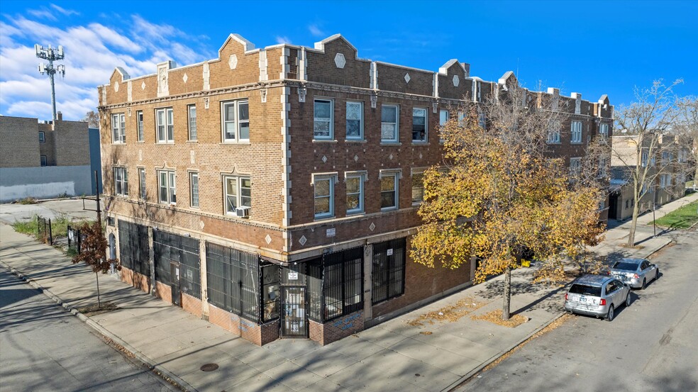 Primary Photo Of 5300 W Division St, Chicago Apartments For Sale