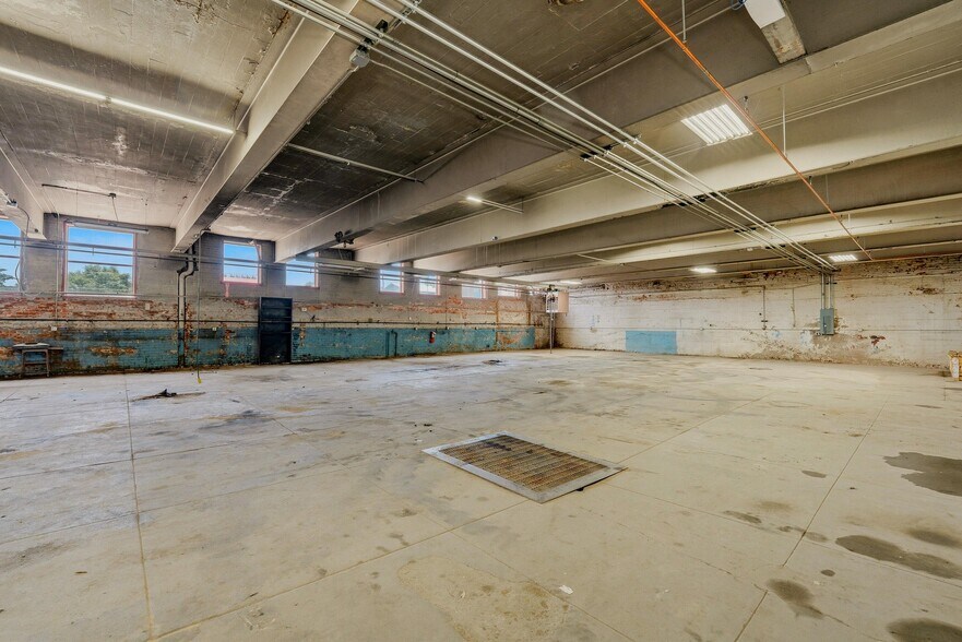 More Photos Of 430 E Main St, Trinidad Industrial For Sale