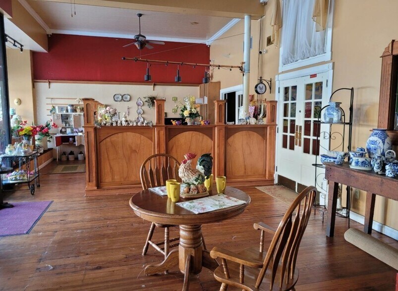 More Photos Of 11 N Main St, Honea Path Storefront Retail Office For Sale