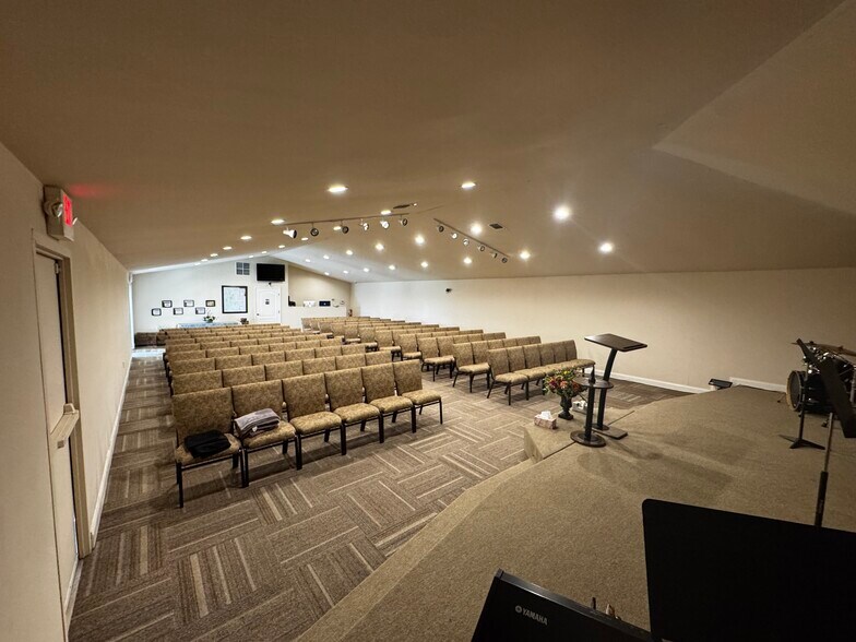 More Photos Of 1545 E I-30, Rockwall Office For Lease