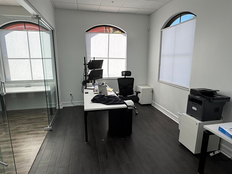 More Photos Of 13421 Parker Commons Blvd, Fort Myers Medical For Sale