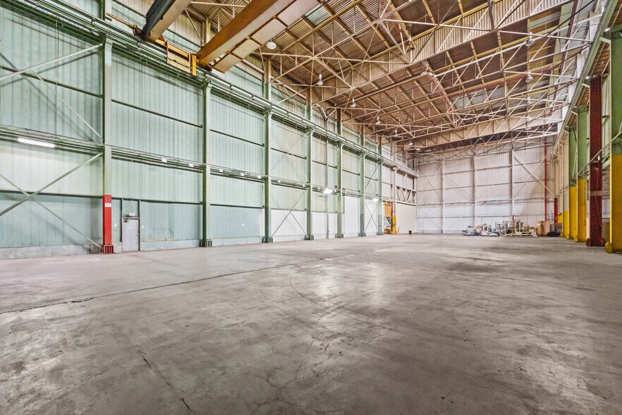 More Photos Of 294 Gambee Rd, Geneva Warehouse For Sale