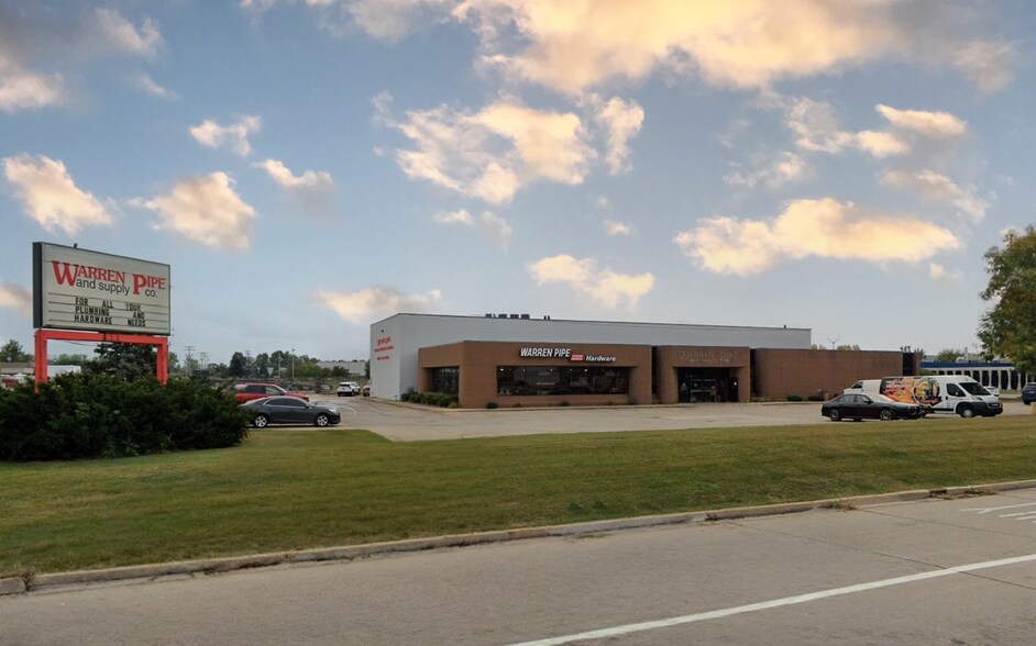 More Photos Of 18660 15 Mile Rd, Fraser Warehouse For Sale
