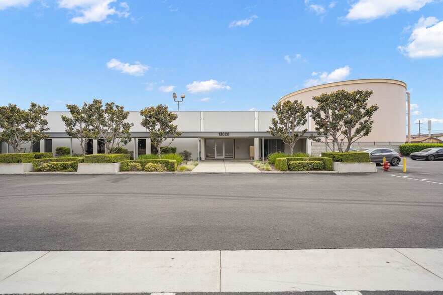 More Photos Of 13020 Yukon Ave, Hawthorne Unknown For Lease