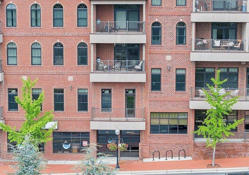 More Photos Of 301 S Main St, Blacksburg Office For Lease