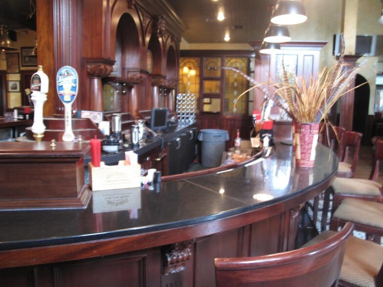 More Photos Of 1340 Village West Pky, Kansas City Restaurant For Lease