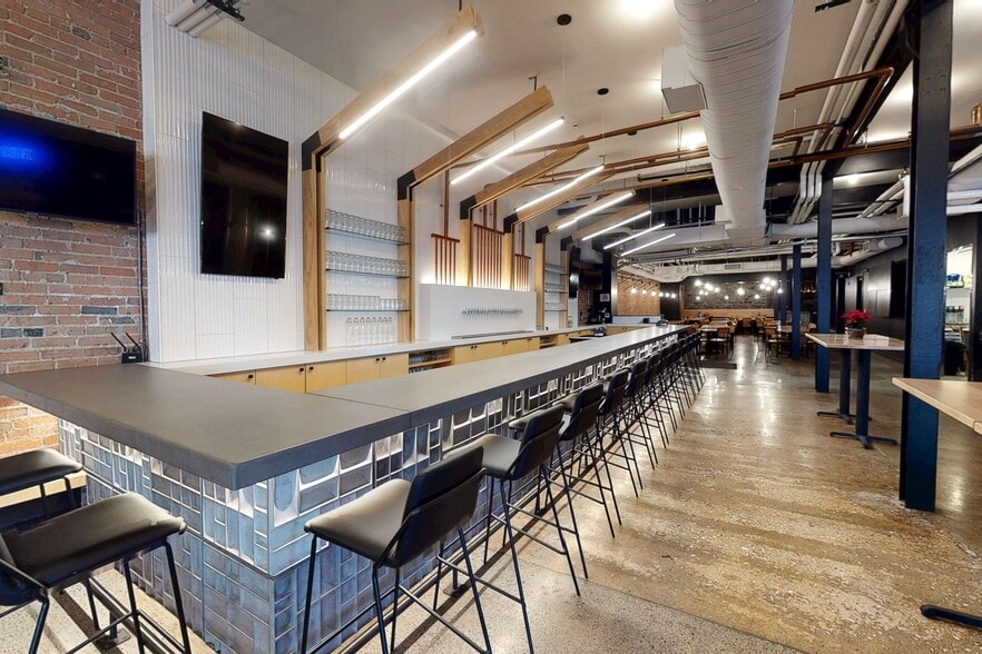 More Photos Of 39 N Lexington Ave, Asheville Storefront Retail Office For Sale