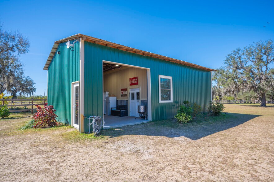 More Photos Of 4900 J Jackson Rd, Fort Meade Flex For Sale